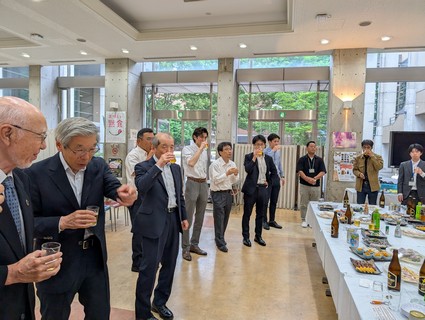 12�D�ӌ�������