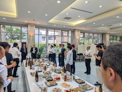 (9)-2�@�L�u�ɂ��u�t�Ƃ̈ӌ�������Q
