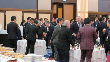 11.�ꎌ��������̗l�q�i�Q�j